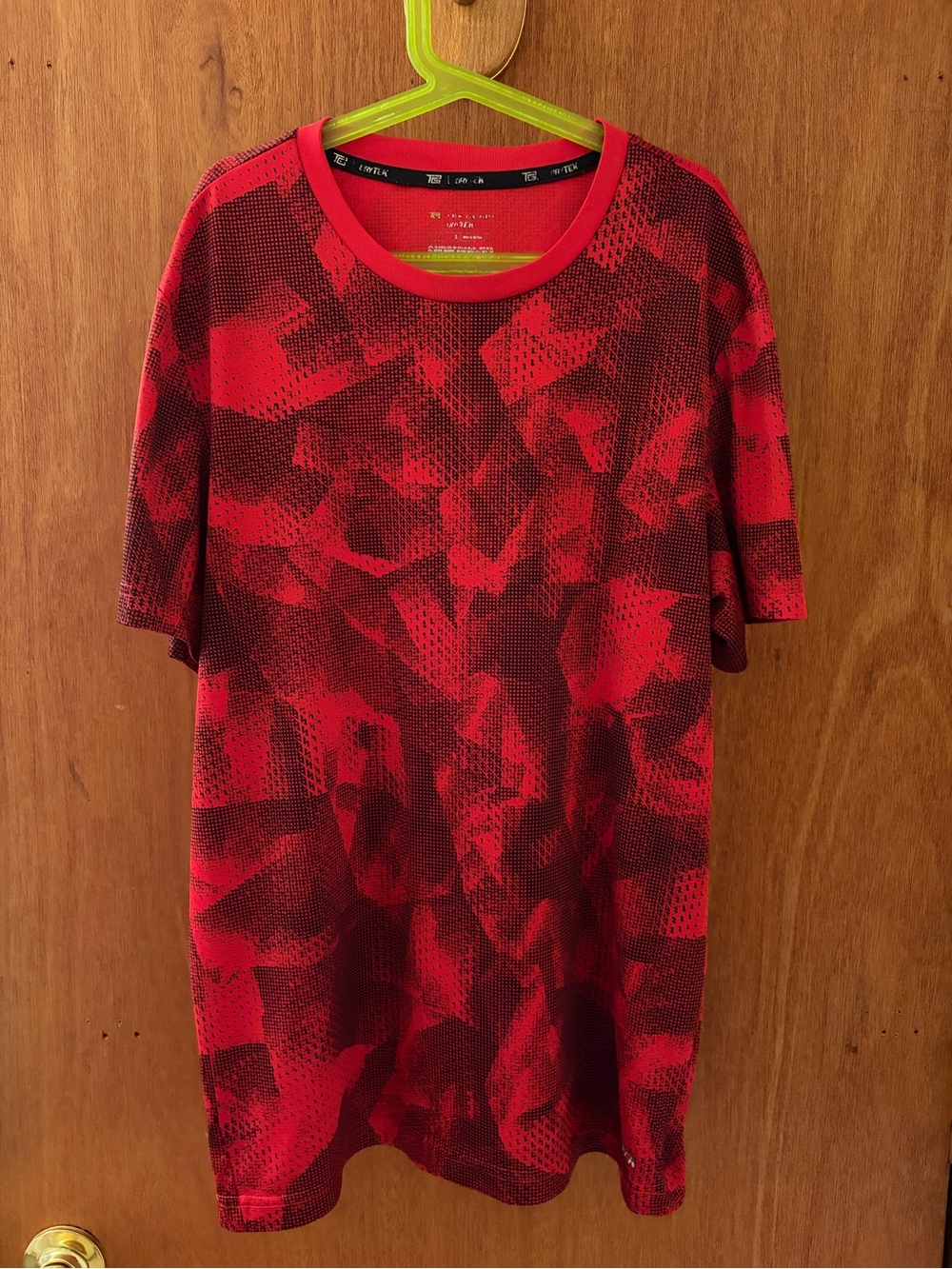 Men's Red Patterned Short Sleeve Crewneck Tee